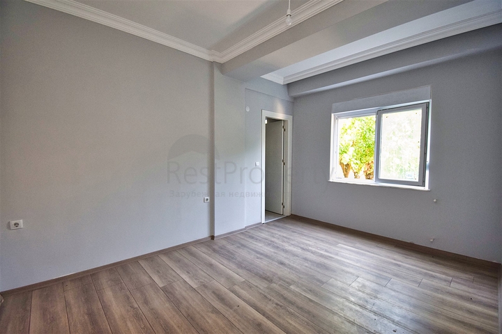 Квартира планировки 2+1 в центре города Анталия 