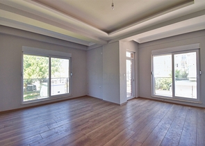 Квартира планировки 2+1 в центре города Анталия 