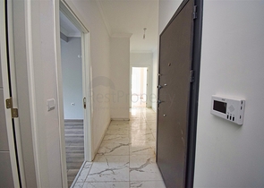 Квартира планировки 2+1 в центре города Анталия 