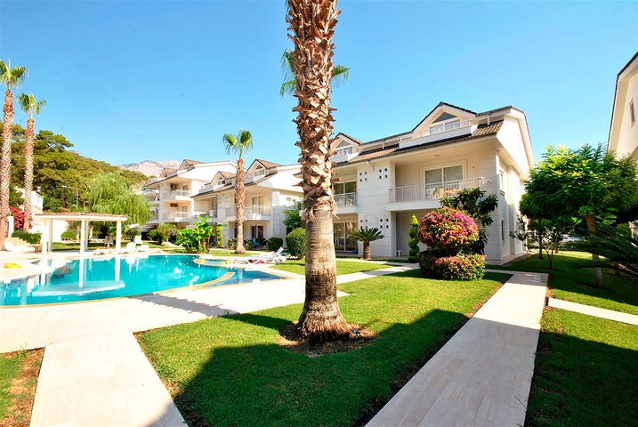 Квартира планировки 2+1 дуплекс в районе Кемер - Анталия 