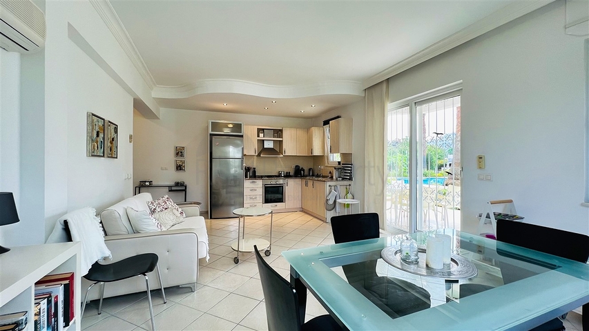 Квартира планировки 2+1 в районе Кемер - Анталия 