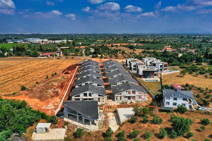 Вилла планировки 4+1 в районе Дошемеалты - Анталия 