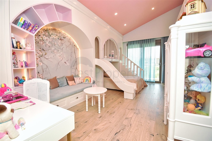 Вилла планировки 6+1 в микрорайоне Алтынкале - Анталия 