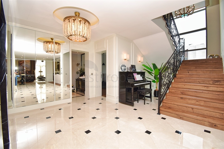 Вилла планировки 6+1 в микрорайоне Алтынкале - Анталия 