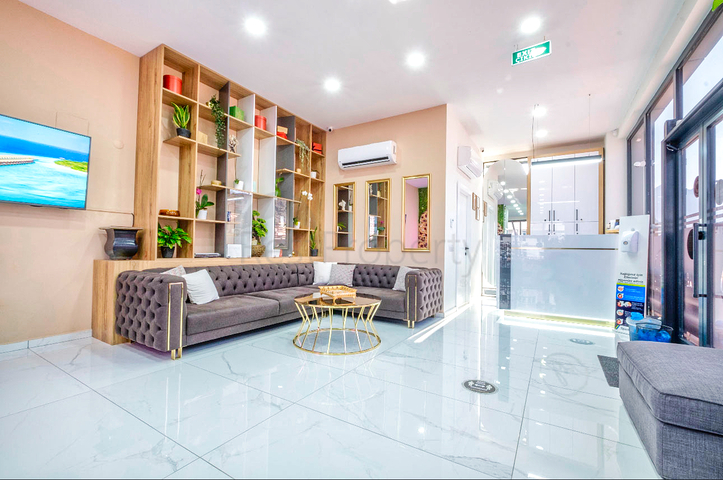 Коммерческое помещение  планировки 3+1 в микрорайоне Сарысу - Анталия 