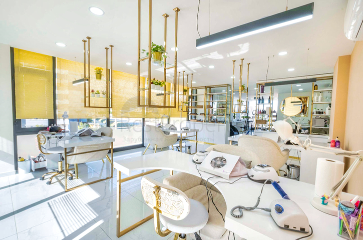 Коммерческое помещение  планировки 3+1 в микрорайоне Сарысу - Анталия 