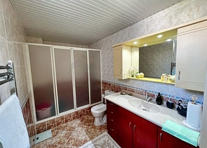 Квартира планировки 3+1 в центре города Анталия 