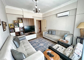 Квартира планировки 3+1 в центре города Анталия 