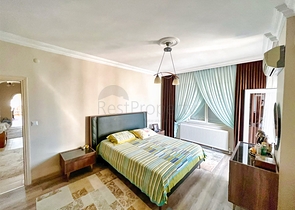 Квартира планировки 3+1 в центре города Анталия 