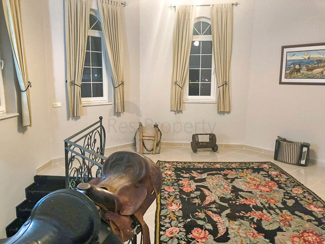 Вилла планировки 7+1 в районе Кемер - Анталия 