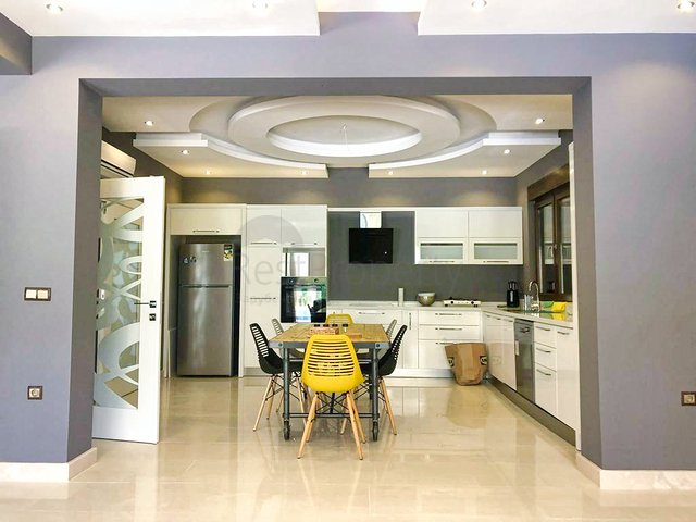 Вилла планировки 4+1 в районе Кемер - Анталия 