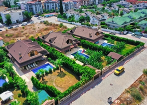 Вилла планировки 4+1 в районе Кемер - Анталия 