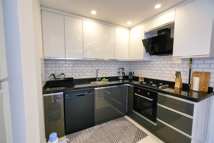 Квартира планировки 2+1 в микрорайоне Эрменек - Анталия 