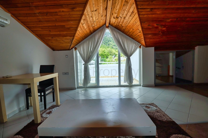 Квартира планировки 3+2 дуплекс в районе Кемер - Анталия 