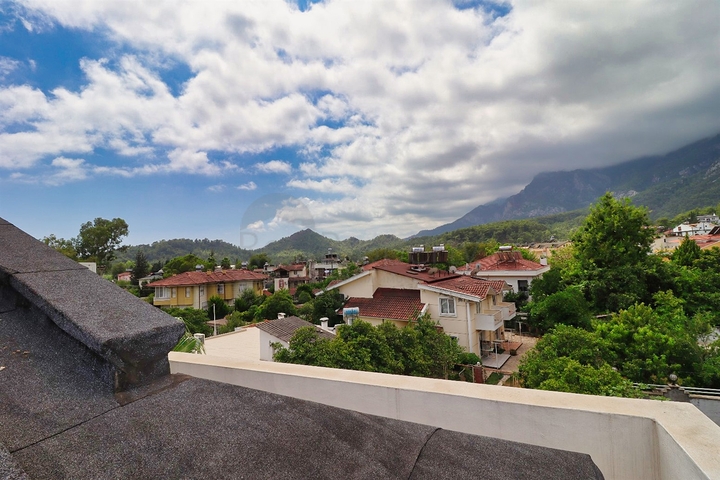 Квартира планировки 3+2 дуплекс в районе Кемер - Анталия 