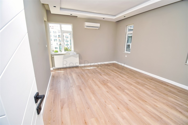 Квартира планировки 3+1 в микрорайоне Гюрсу - Анталия 