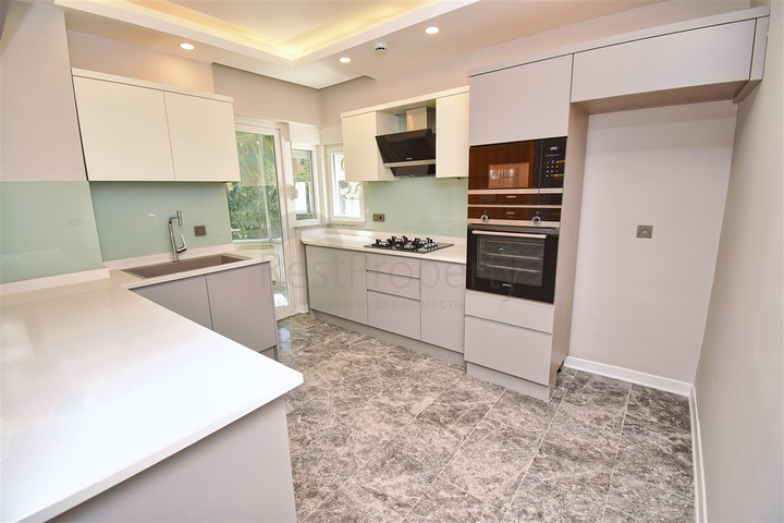 Квартира планировки 3+1 в микрорайоне Гюрсу - Анталия 