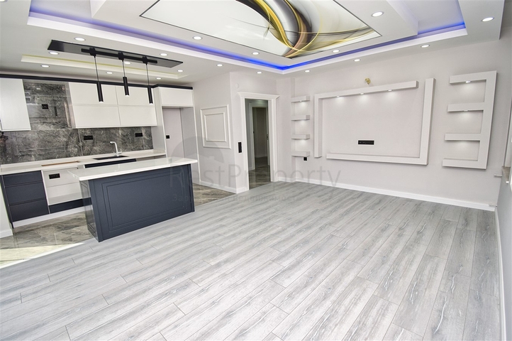 Квартира планировки 3+1 в микрорайоне Кызылтопрак - Анталия 