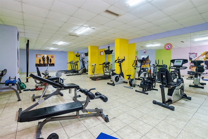 Квартира планировки 3+1 в центре города Анталия 