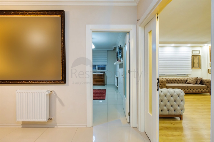 Квартира планировки 3+1 в центре города Анталия 