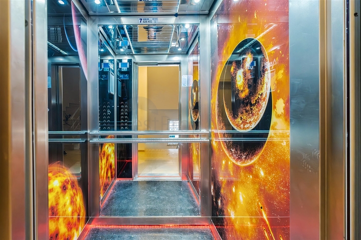 Квартира планировки 3+1 в центре города Анталия 