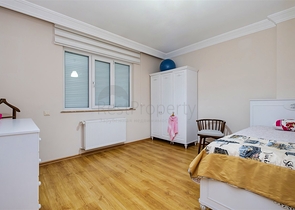 Квартира планировки 3+1 в центре города Анталия 