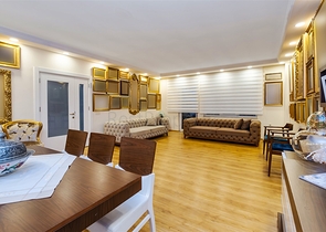 Квартира планировки 3+1 в центре города Анталия 