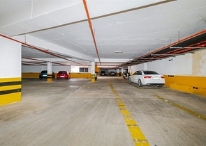 Квартира планировки 3+1 в центре города Анталия 