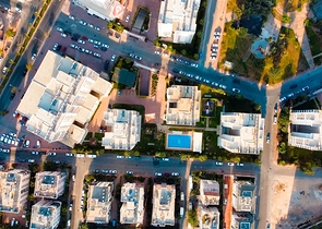 Квартира планировки 3+1 в центре города Анталия 