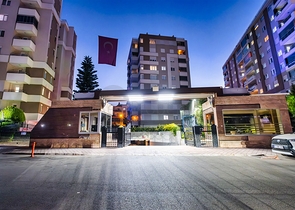 Квартира планировки 3+1 в центре города Анталия 