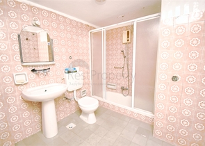 Квартира планировки 3+1 в центре города Анталия 