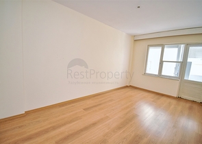 Квартира планировки 3+1 в центре города Анталия 