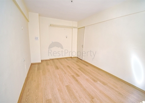 Квартира планировки 3+1 в центре города Анталия 