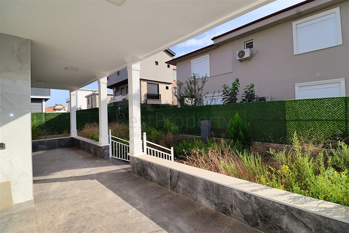 Вилла планировки 5+1 в районе Дошемеалты - Анталия 