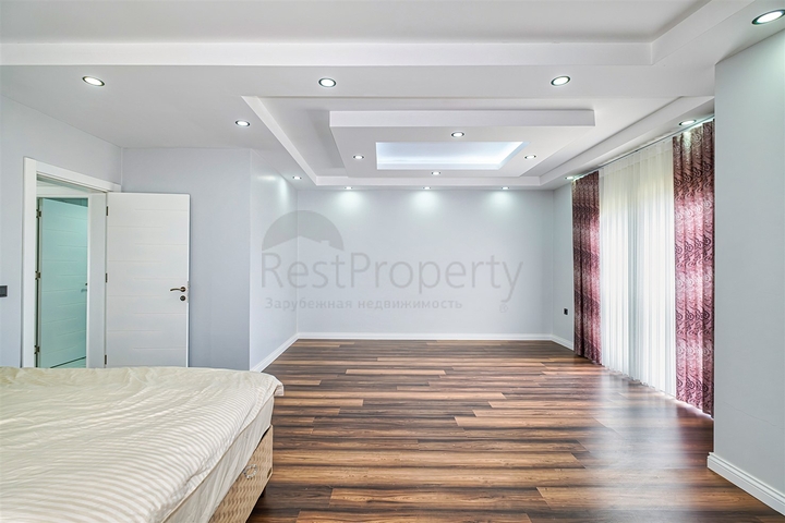 Вилла планировки 5+1 в микрорайоне Гюзельоба - Анталия 