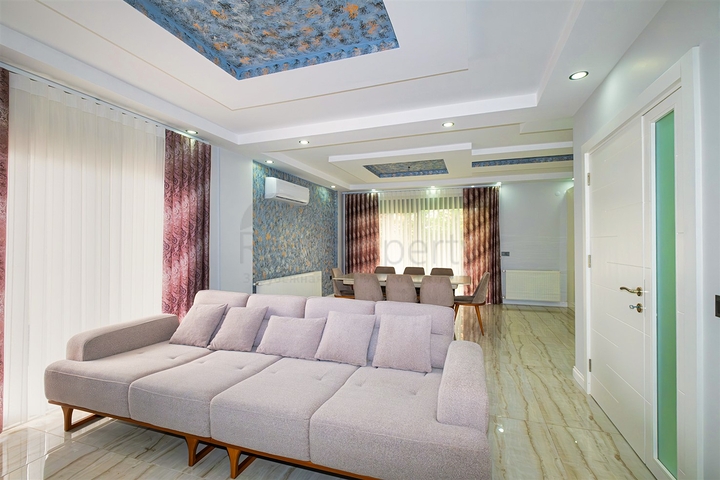 Вилла планировки 5+1 в микрорайоне Гюзельоба - Анталия 