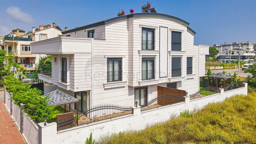 Вилла планировки 5+1 в микрорайоне Гюзельоба - Анталия 