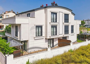 Вилла планировки 5+1 в микрорайоне Гюзельоба - Анталия 