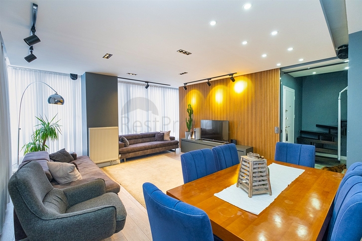 Квартира планировки 3+1 дуплекс в микрорайоне Енигюн - Анталия 