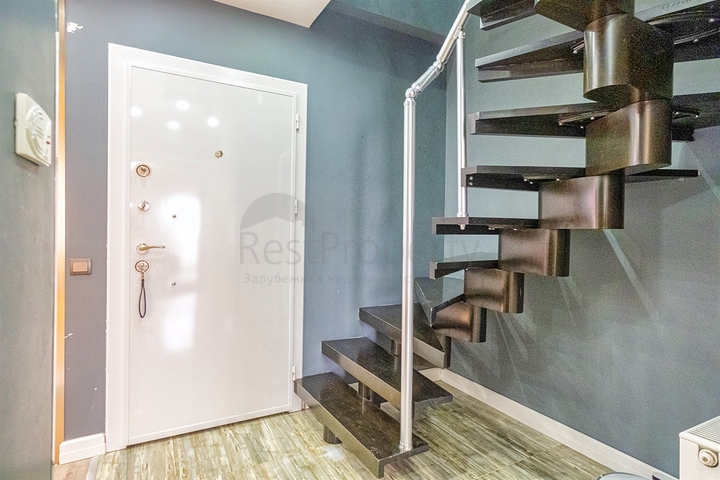 Квартира планировки 3+1 дуплекс в микрорайоне Енигюн - Анталия 