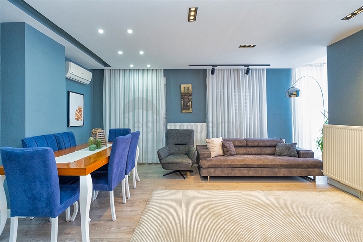 Квартира планировки 3+1 дуплекс в микрорайоне Енигюн - Анталия 