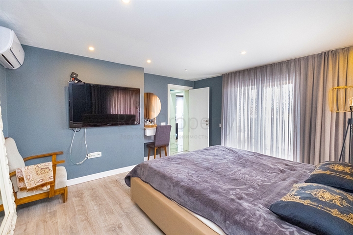 Квартира планировки 3+1 дуплекс в микрорайоне Енигюн - Анталия 