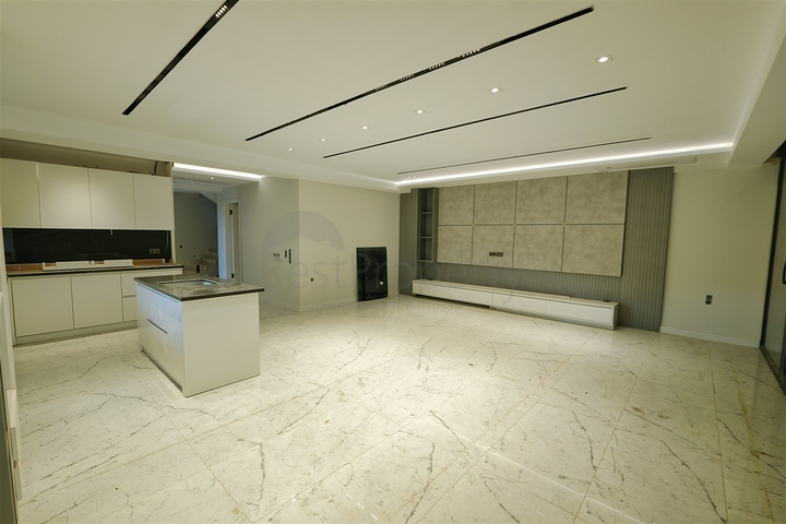 Вилла планировки 4+1 в районе Кемер - Анталия 