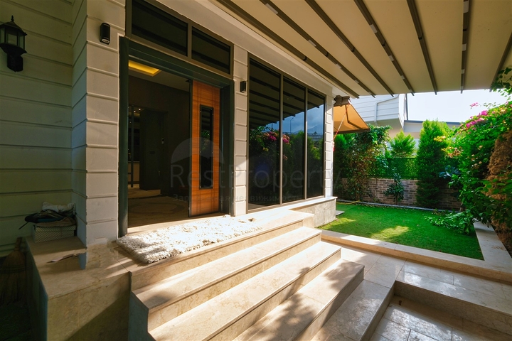 Вилла планировки 3+2 в районе Кемер - Анталия 