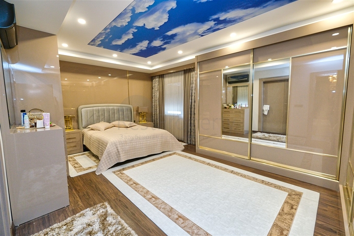 Вилла планировки 3+2 в районе Кемер - Анталия 