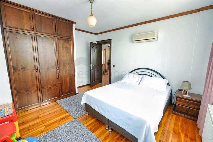 Вилла планировки 6+1 в районе Кемер - Анталия 