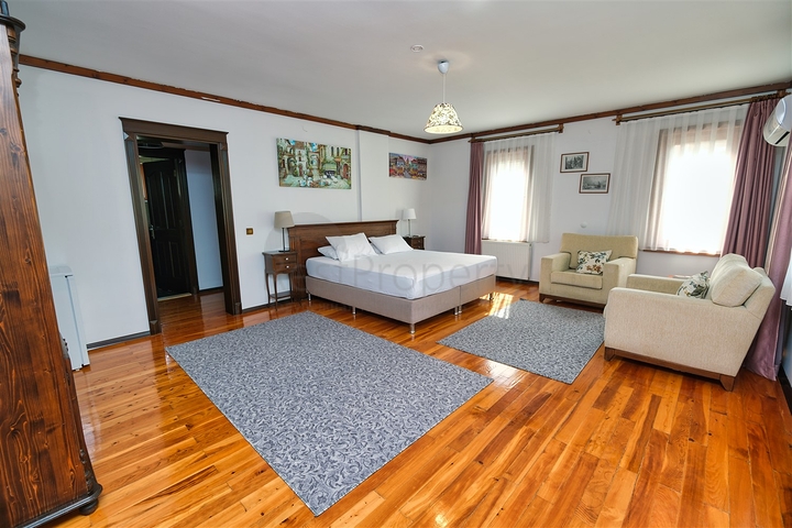 Вилла планировки 6+1 в районе Кемер - Анталия 