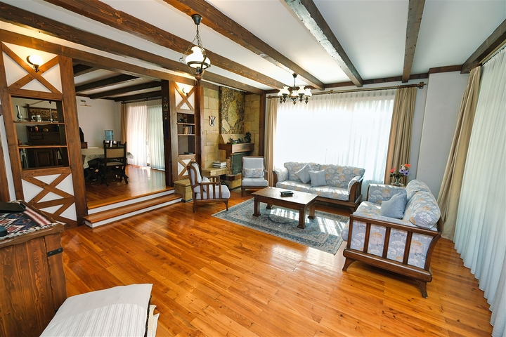 Вилла планировки 6+1 в районе Кемер - Анталия 