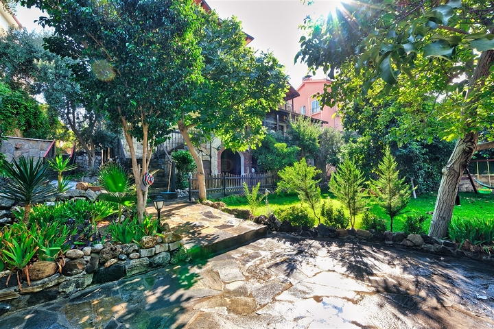 Вилла планировки 6+1 в районе Кемер - Анталия 