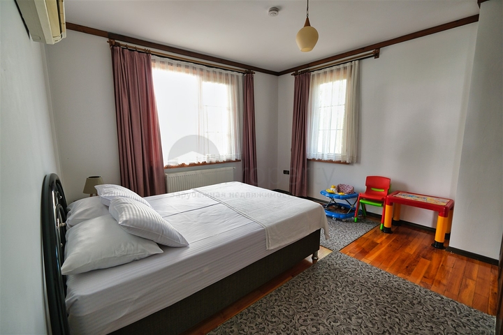 Вилла планировки 6+1 в районе Кемер - Анталия 